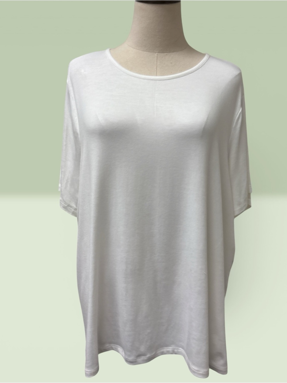 * LIKE NEW* Old Navy White Short-Sleeve Crewneck Tee